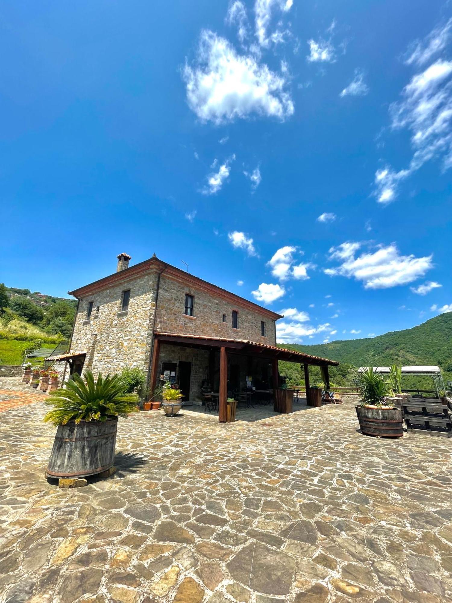 Agriturismo Piano Di Andrea Ostigliano Zewnętrze zdjęcie